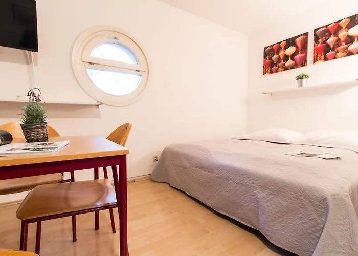 Apartamento Apartmenthaus Hietzing I Contactless Check-in Viena