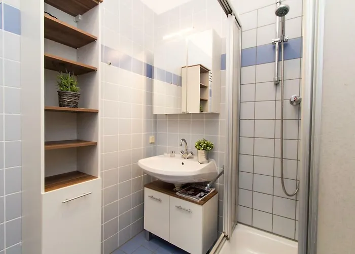 Apartmenthaus Hietzing I Contactless Check-in Apartamento