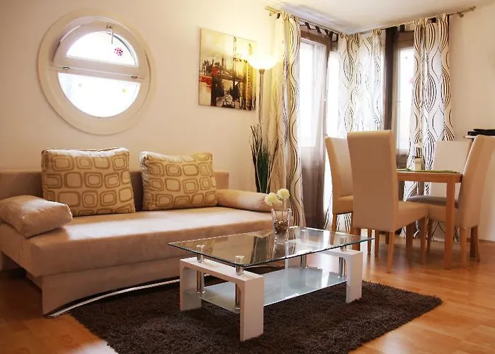 Apartmenthaus Hietzing I Contactless Check-in * Viena